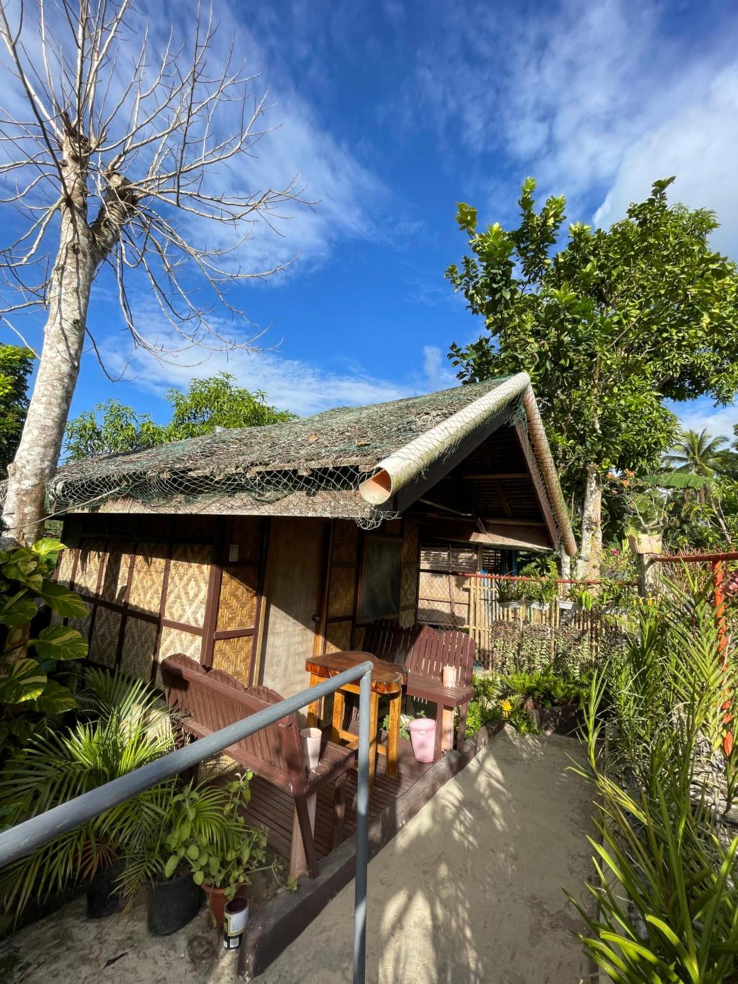 Fely'S Homestay Batuan Экстерьер фото