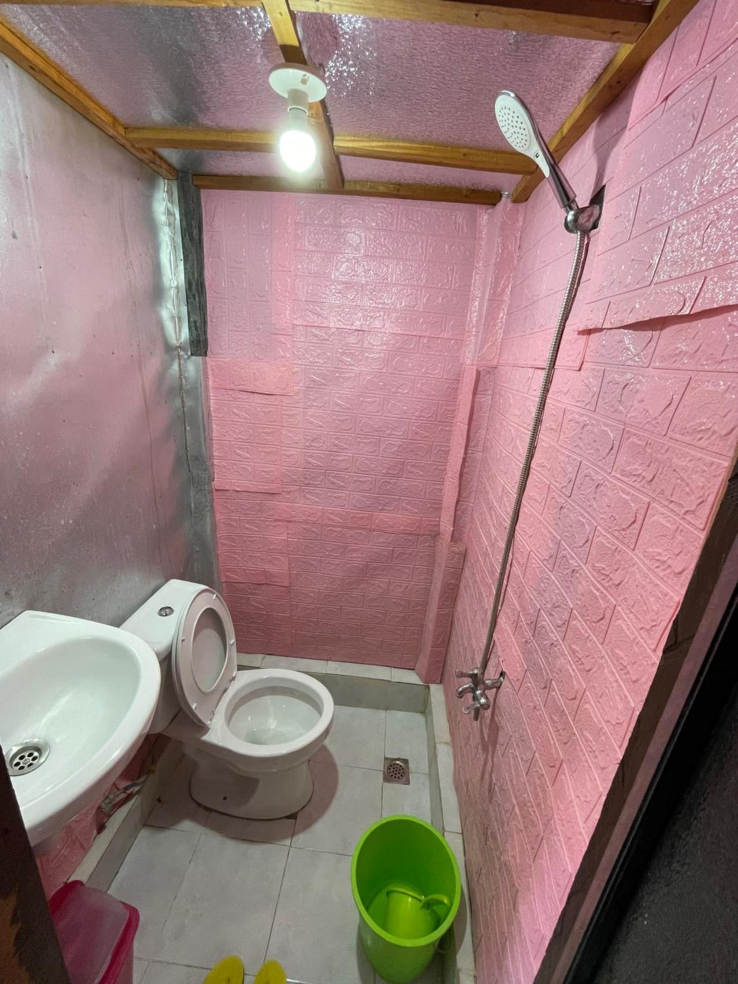 Fely'S Homestay Batuan Экстерьер фото